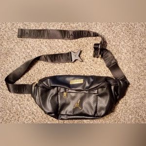 Air Jordan Fanny Waist Pack Black & Gold SnakeSkin Running Snap On Bag